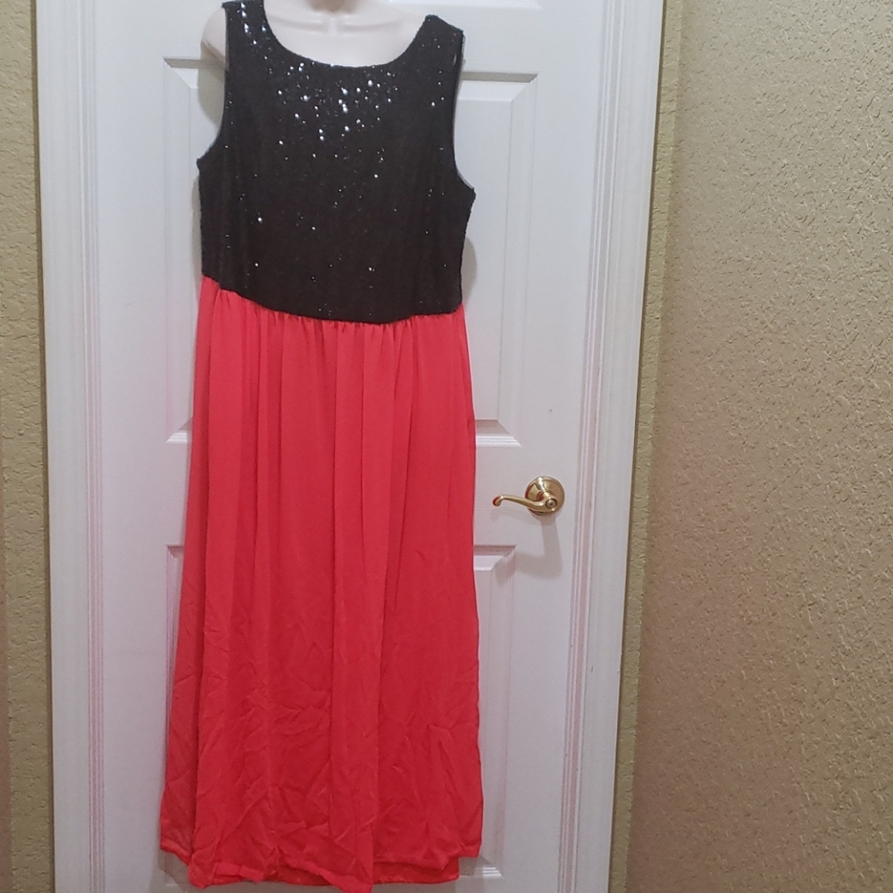B. Darling Size 22/23 Sequined Prom Dress